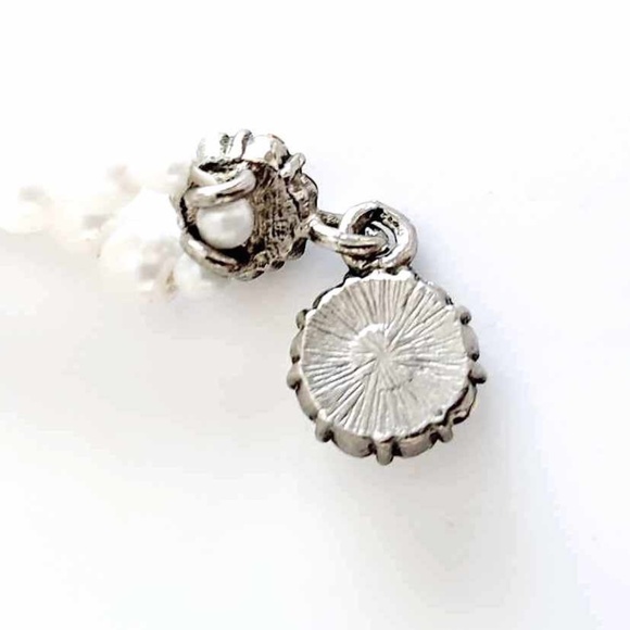 AVON Vintage Bridal Faux Pearl Floral Crystal Studded Necklace and Earrings Set - Picture 4 of 7